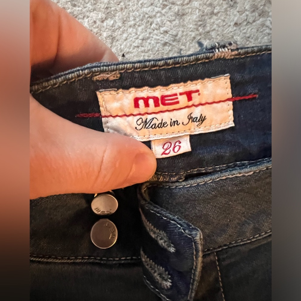 Authentic MET Jeans with Appliqué - Picture 3 of 12
